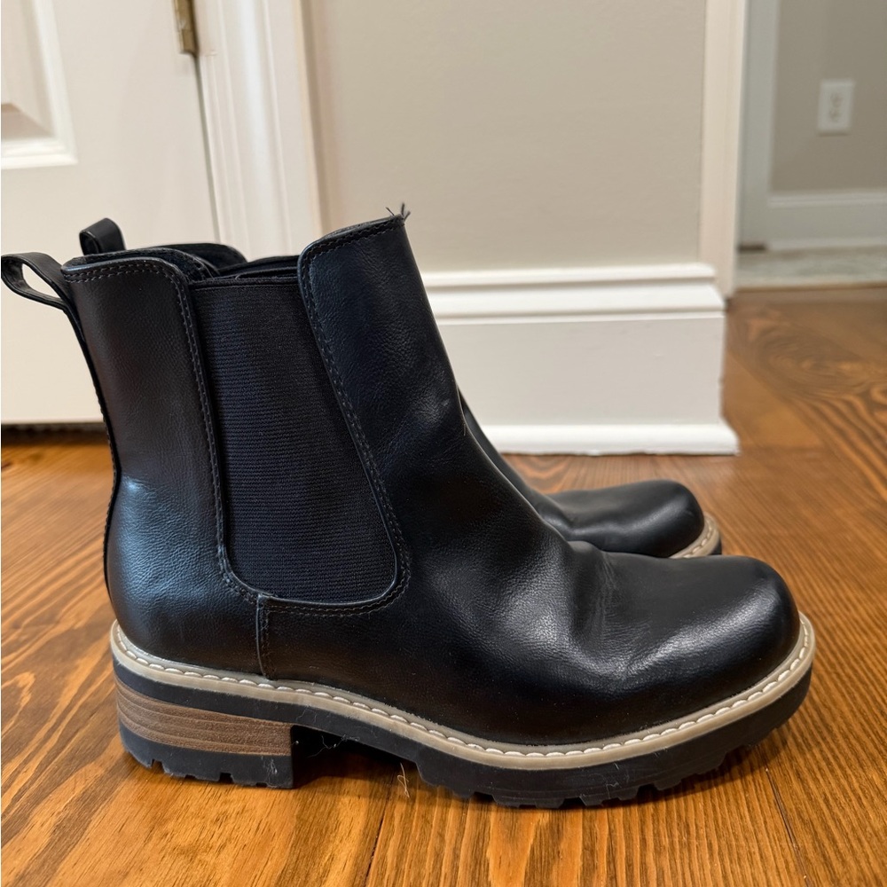 Target Universal Thread Leather Ankle Boots Waterproof - Picture 3 of 4